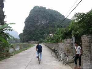 Tam Coc Vietnam Tour