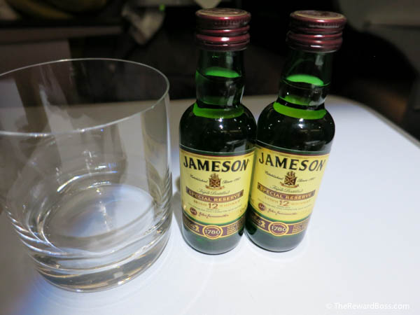 Aer Lingus New Business Class JFK - DUB drinks