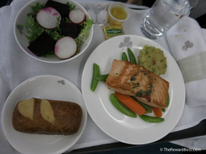 Aer Lingus Lounge JFK - DUB food salmon