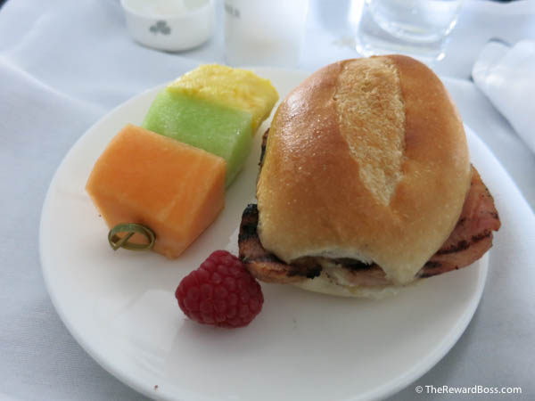 Aer Lingus New Business Class JFK - DUB food breakfast