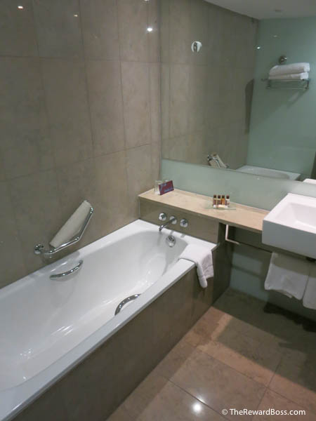 Sheraton Athlone Ireland - bathroom