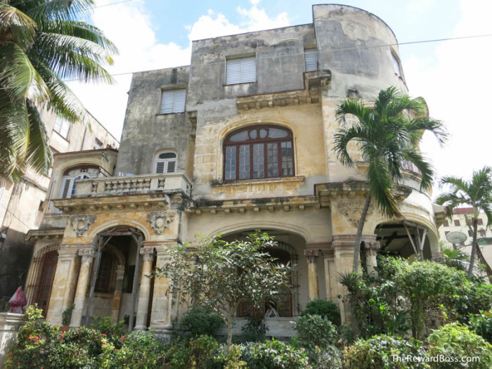Vedado Neighborhood - Mansion / Havana Cuba / Havana Neighborhood